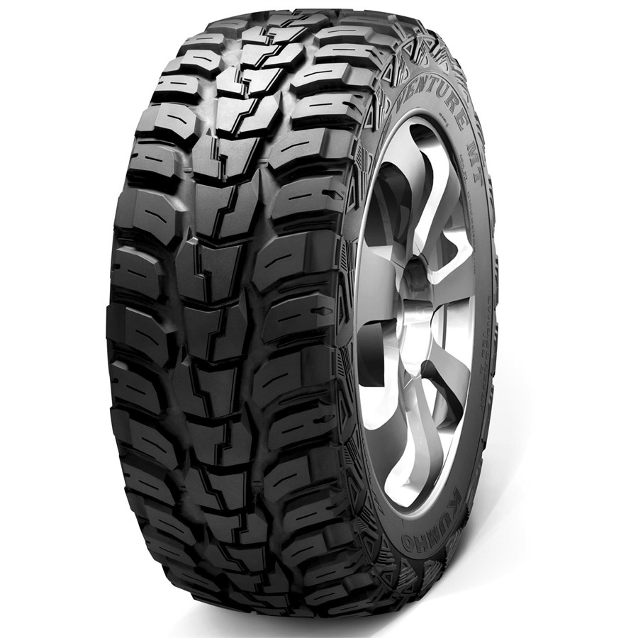 17/275/65 Kumho MT51 Road Venture 121/118Q