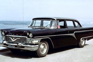 ГАЗ 13 «Чайка» Поколение I Седан