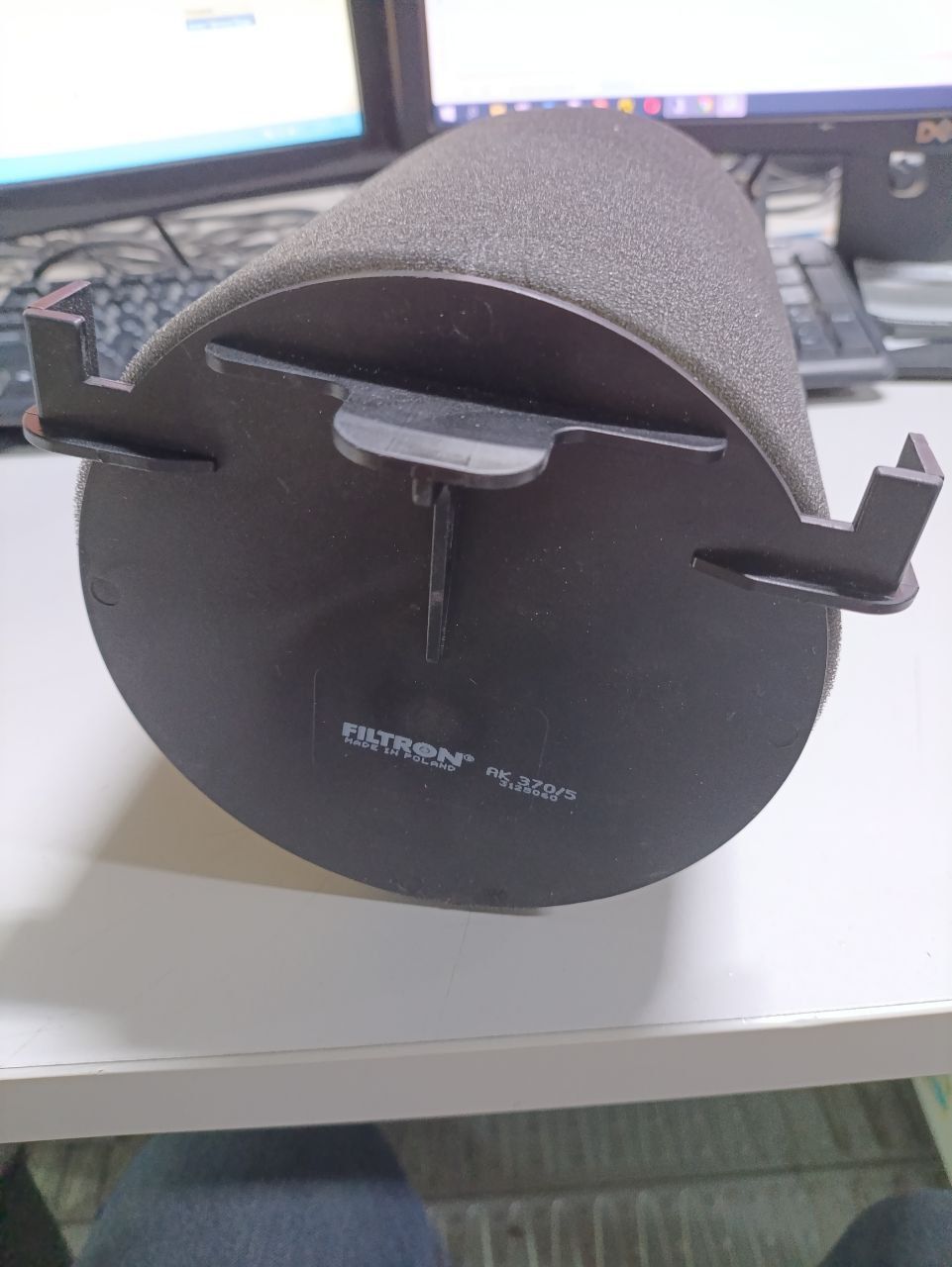 Фильтр воздушный Audi A3 II Seat Altea Toledo II cad (без упаковки) НОВЫЙ!!! Фотография Filtron AK3705D